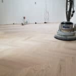 sablage de plancher de bois
